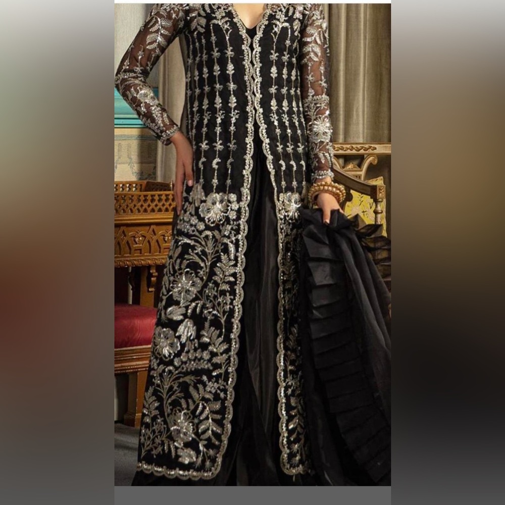 Vanya Designer Pakistan Place Sharara Outfit